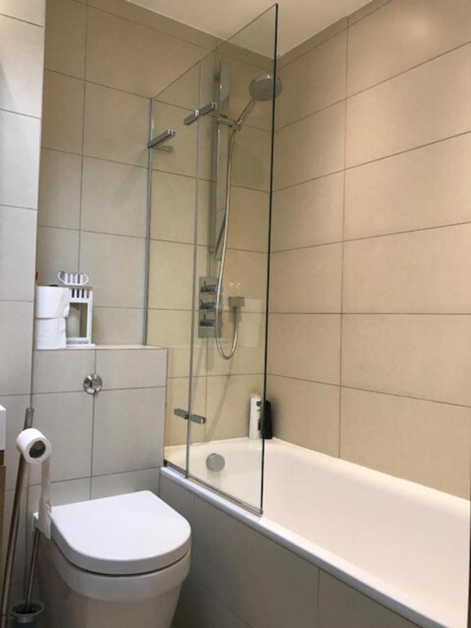 Stylish 2 Bed In West Hampstead Londra